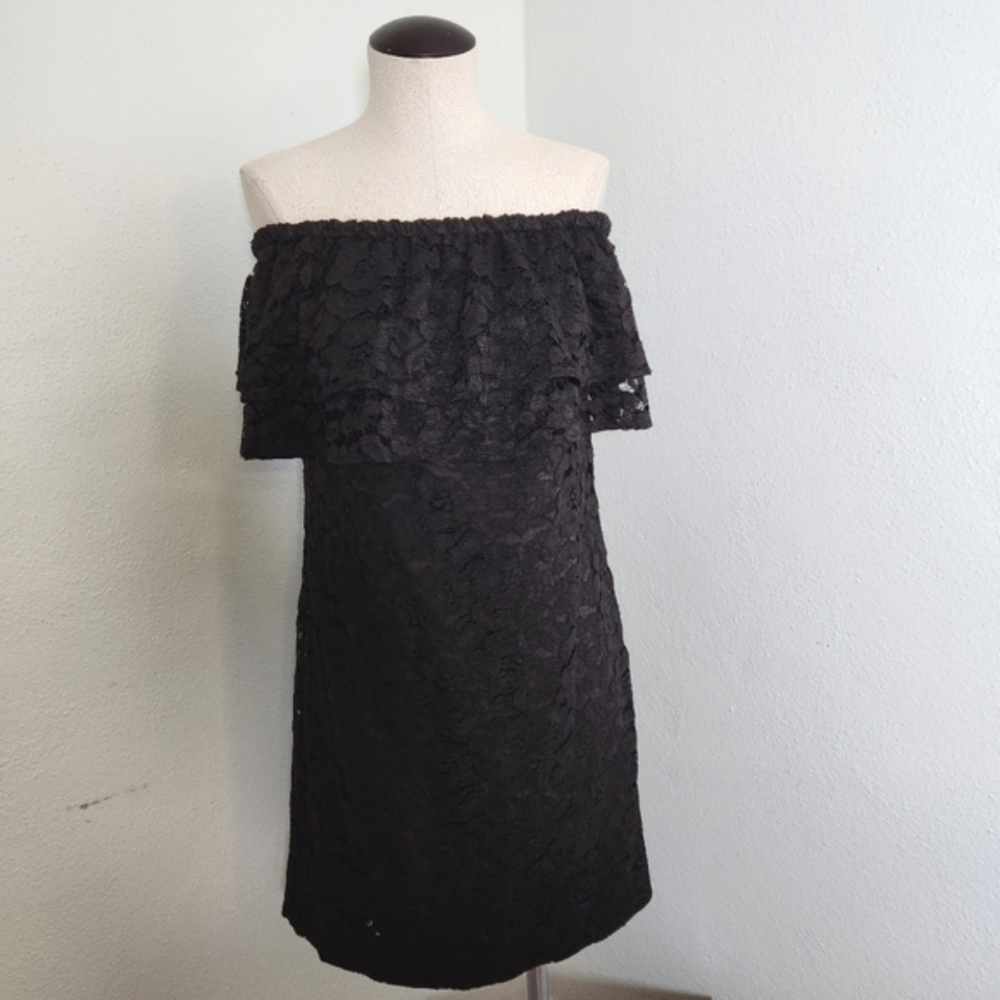 Trina Turk Black Off Shoulder Ruffle Lace Small